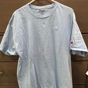 Champion Tee size M